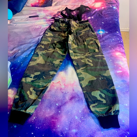 Dolls Kill Poster Grl Battle Ready Suspender Cargo Pants size S - Picture 3 of 3